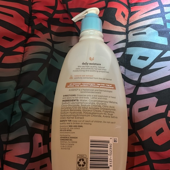 Wash & Shampoo 18oz - Picture 2 of 3